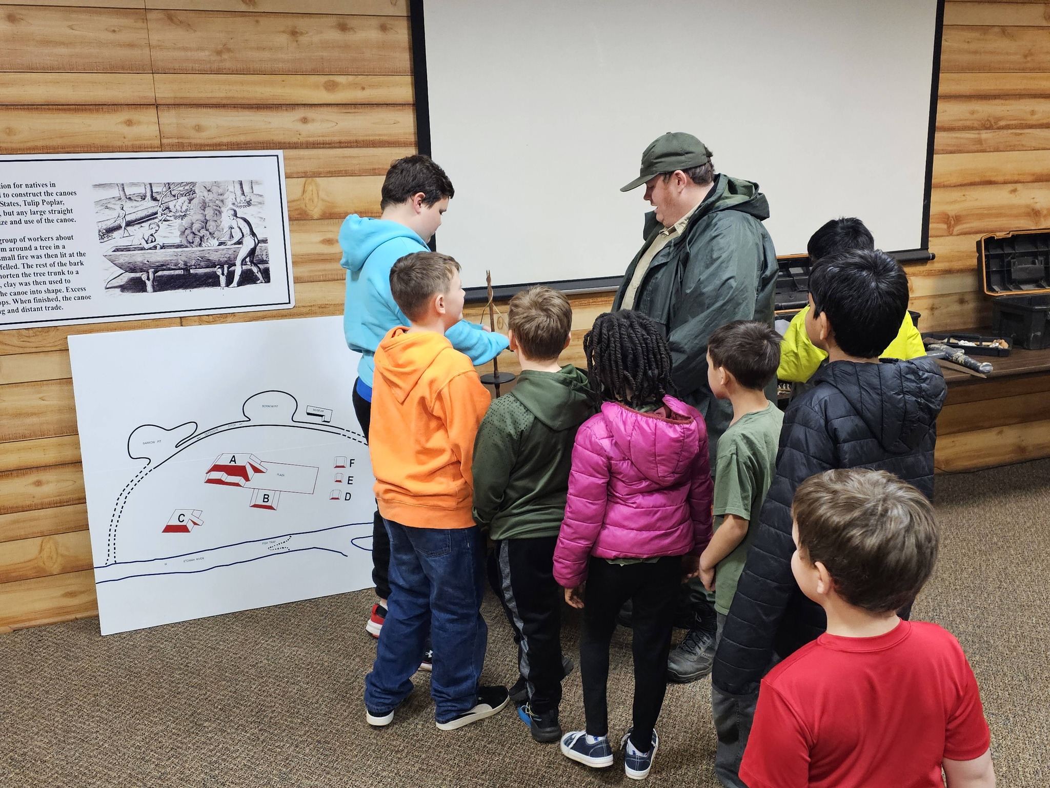 Scouts learning about Etowah Indian Mounds